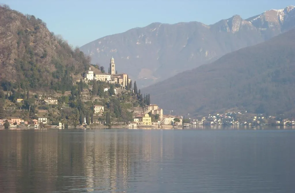Trattoria Al Grottino Con Alloggio Hotel Brusimpiano 0*,  Italy