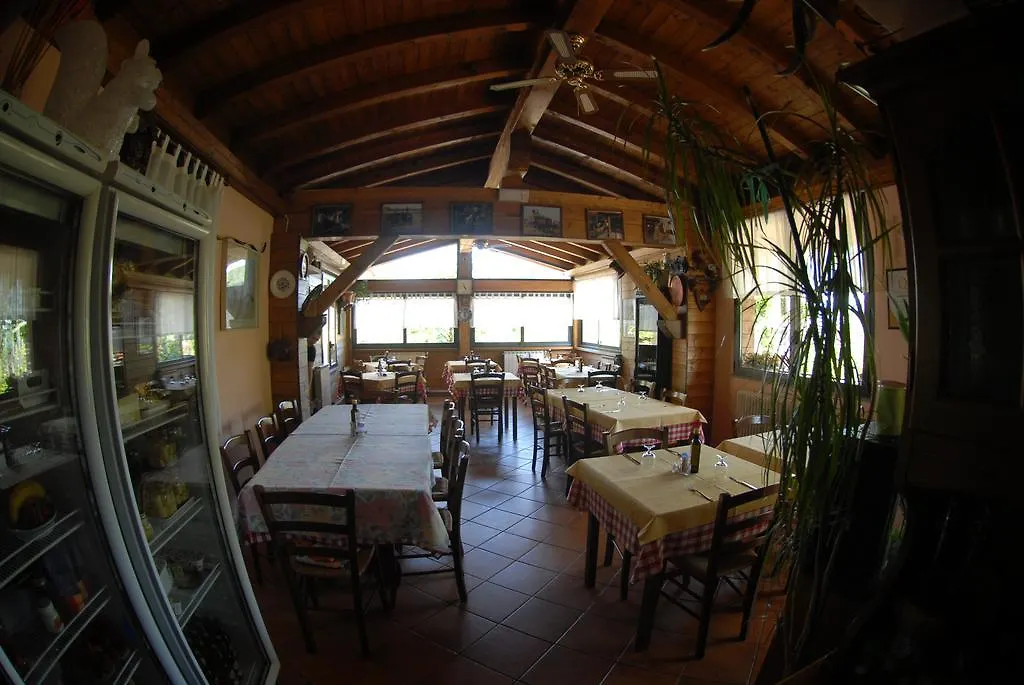 Inn Trattoria Al Grottino Con Alloggio Hotel Brusimpiano Italy