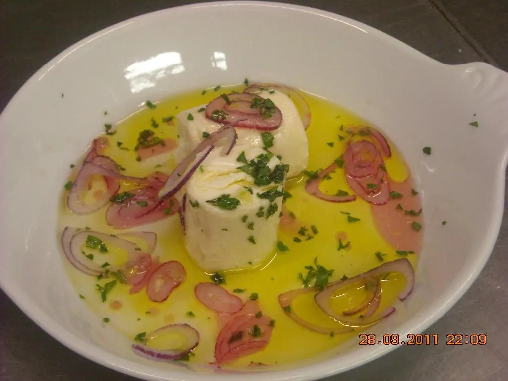 Trattoria Al Grottino Con Alloggio Hotel Brusimpiano Italy