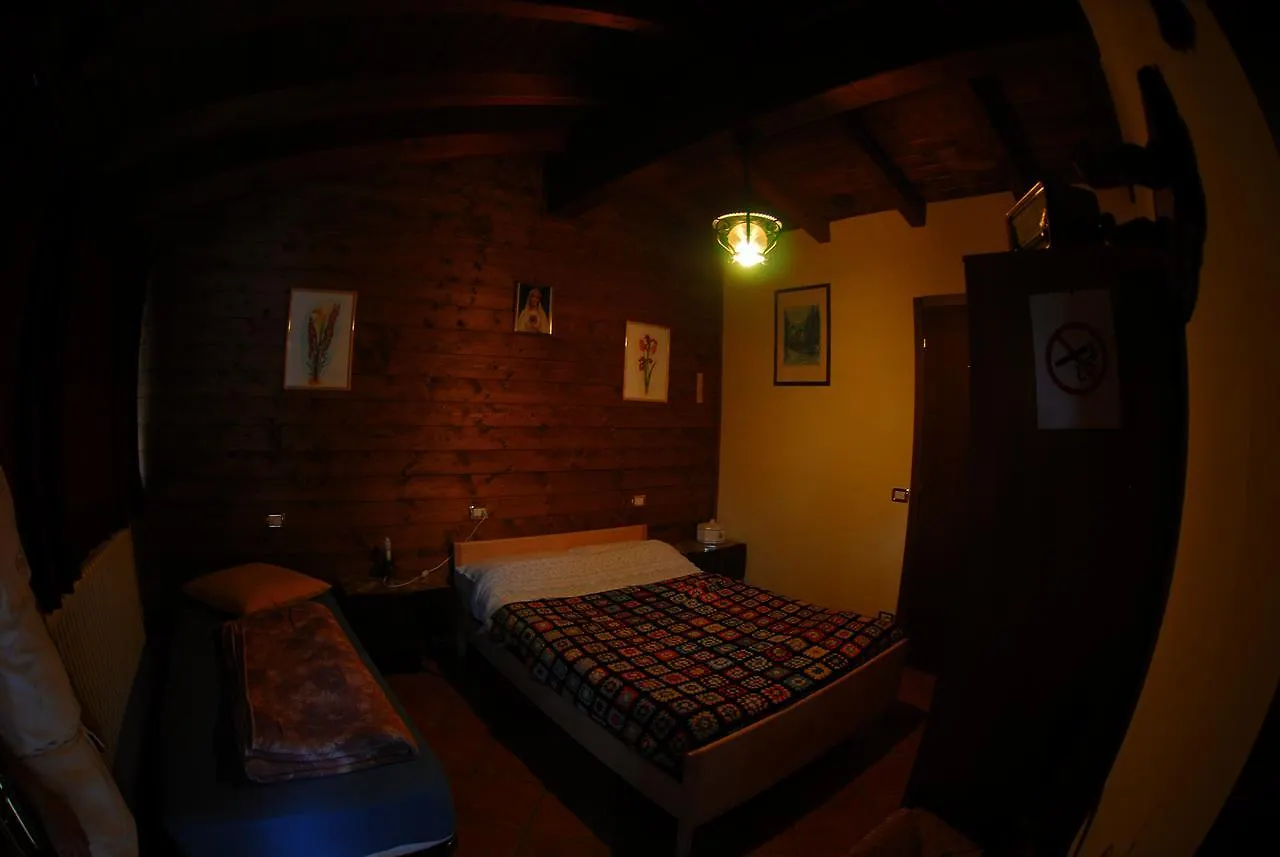 Inn Trattoria Al Grottino Con Alloggio Hotel Brusimpiano